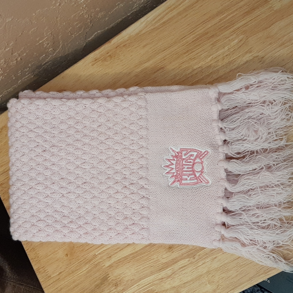 NBA Sacramento Kings kids pink scarf